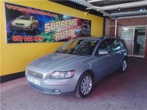 2006 Volvo V50 T5 station wagon