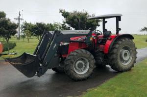 Massey Ferguson Four wheel drive tractors