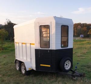 Wolf 3 Berth Horsebox Trailer