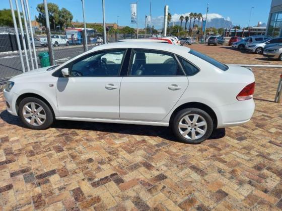 2014 Volkswagen Polo Sedan 1.4 Comfortline For Sale in Table View, Western Cape