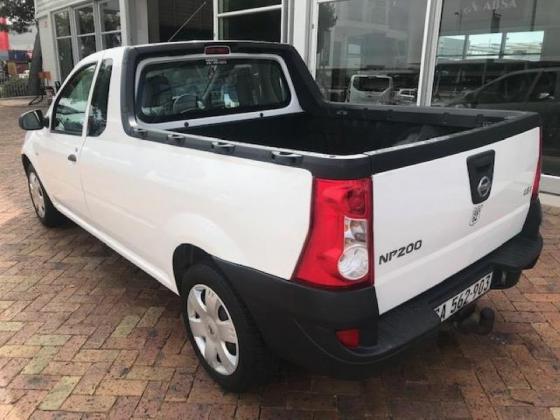 2016 Nissan NP200 1.6i (Aircon) For Sale in Table View, Western Cape