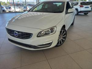 2017 Volvo S60 T4 Momentum For Sale