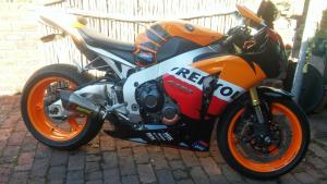 CBR1000RR Factory Repsol ABS Model