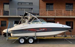 2012 SENSATION 22 DECK BOAT in Pretoria