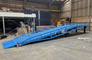 Movable Hydraulic Truck Loading Ramps For sale