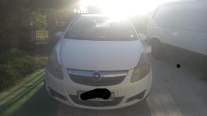 Opel Corsa 1.4 Essentia 2009