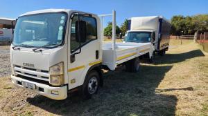 2015 Isuzu NPR400 Dropside